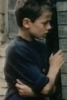 Arnis Licitis interpreta a en Svešais