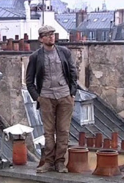 Sylvain Tesson interpreta a Self en Sylvain Tesson, une liberté vertigineuse