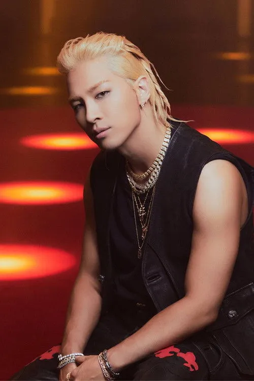 ?? interpreta a Himself en Taeyang: Live on Mnet Must