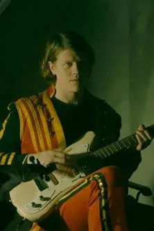 Tanel Saar interpreta a  en Tallata kingad