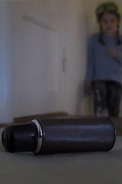 Ulf Pilov interpreta a Ebba's dad en Termosen