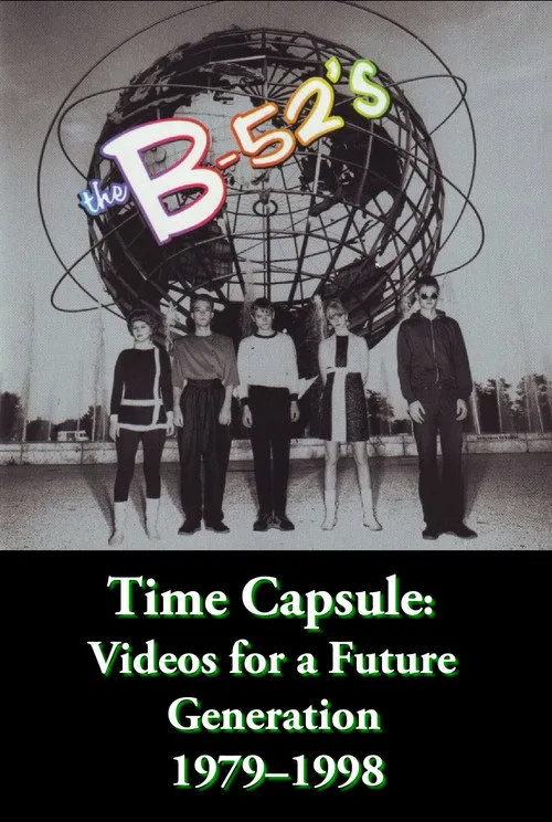 Fred Schneider interpreta a en The B-52's Time Capsule: Videos for a Future Generation