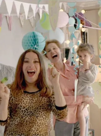 Georgina Rich interpreta a en The Baby Shower