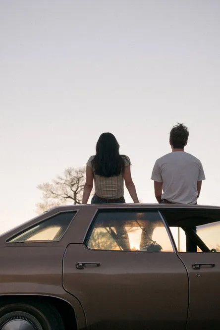 Al Burke interpreta a Gas Station Attendant en The Baddest Part