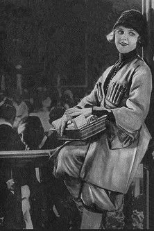 Haidee Wright interpreta a en The Cabaret Kid