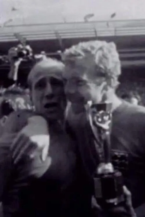 Bobby Charlton interpreta a Himself en The Charlton Boys