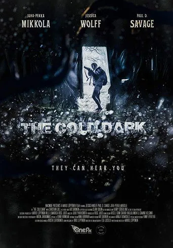 Slava Dugin interpreta a The Monster en The Cold Dark