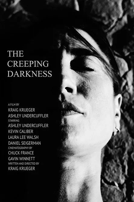 Ashley Undercuffler interpreta a Rachel en The Creeping Darkness