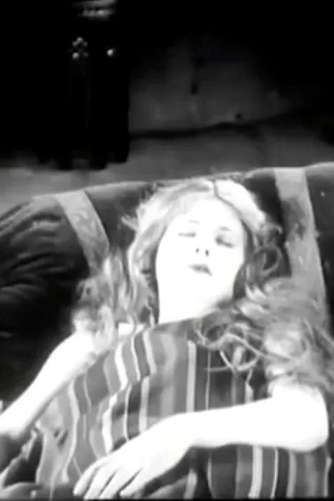 Humberston Wright interpreta a Dr. Petrie en The Cry of the Nighthawk