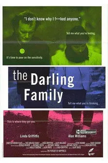 Linda Griffiths interpreta a She en The Darling Family