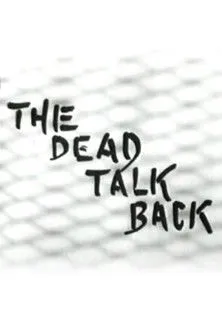 Scott Douglas interpreta a Lieutenant Lewis en The Dead Talk Back