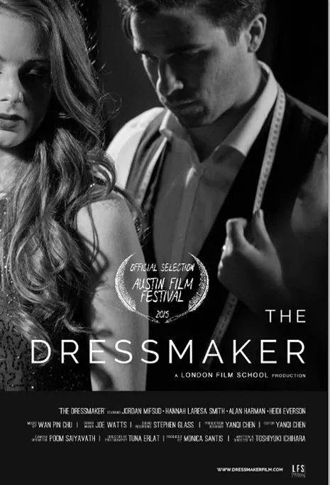 Mandy Walsh interpreta a Factory Girl en The Dressmaker