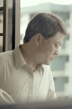 Wang Yu-Qing interpreta a en The Drum