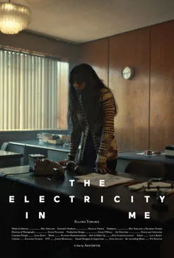 Ellora Torchia interpreta a Joan en The Electricity In Me