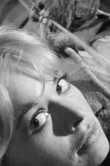 David Buck interpreta a Richard Beckett en The Fall of the House of Usher