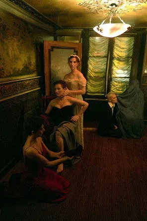 Beverly Charpentier interpreta a Lady en The Five Senses