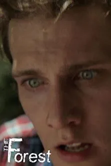 Robert Paul Taylor interpreta a The Stranger en The Forest