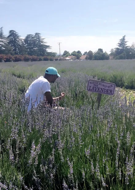 Ella Grace Helton interpreta a Grace en The Forfeiture Clause