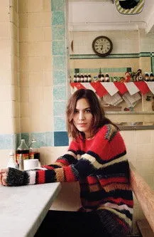 Alexa Chung interpreta a Herself en The Future of Fashion with Alexa Chung in New York