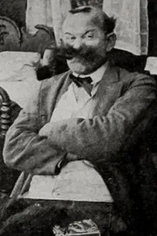 Davy Don interpreta a Hinky Dink en The Great Detective