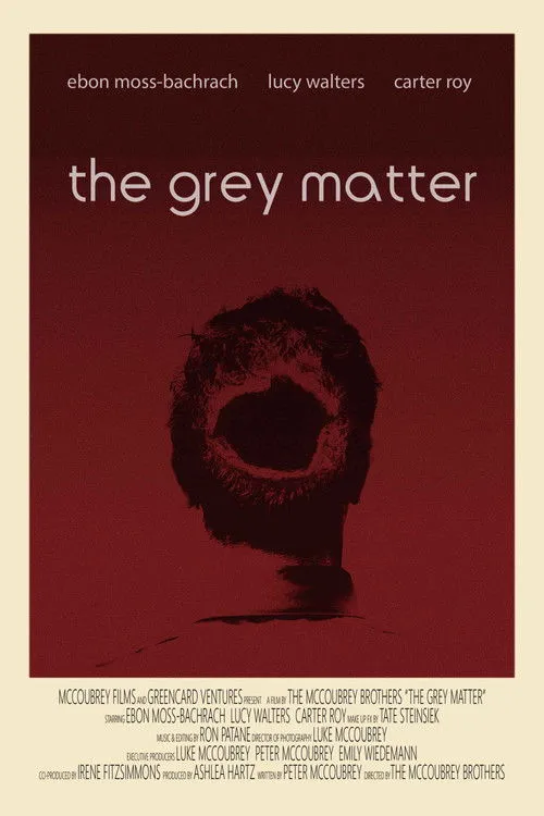 Ebon Moss-Bachrach interpreta a Simon en The Grey Matter