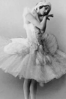 Anna Pavlova interpreta a (archive footage) en The Immortal Swan