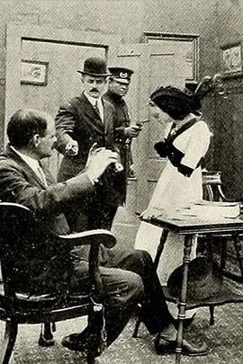 Dexter McReynolds interpreta a Tom Stokes en The Lost Diamond