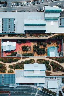 Frank Gehry interpreta a Self en The Making of MPK 21