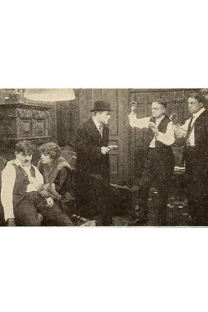 Emanuel A. Turner interpreta a Sullivan en The Man Hunt