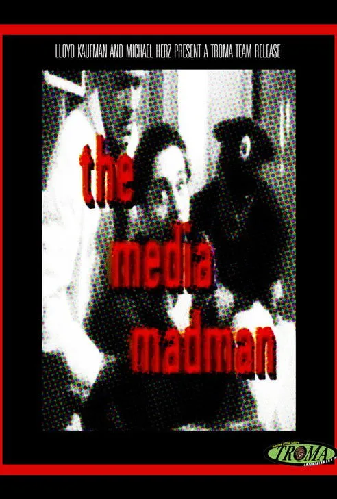 Hoke Howell interpreta a Media Madman en The Media Madman