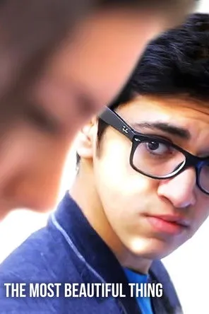 Nikkolas Tavo interpreta a Brandon en The Most Beautiful Thing