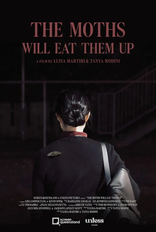 Kevin Spink interpreta a Man A en The Moths Will Eat Them Up