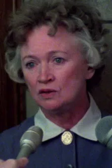 Évelyn Regimbald interpreta a en The National Scream