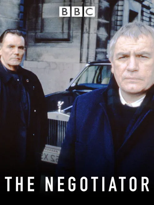 Paul Higgins interpreta a Det. Sergeant Andrew Coyne en The Negotiator