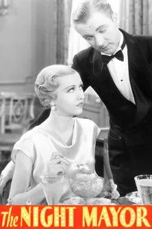 Don Dillaway interpreta a Fred Field en The Night Mayor