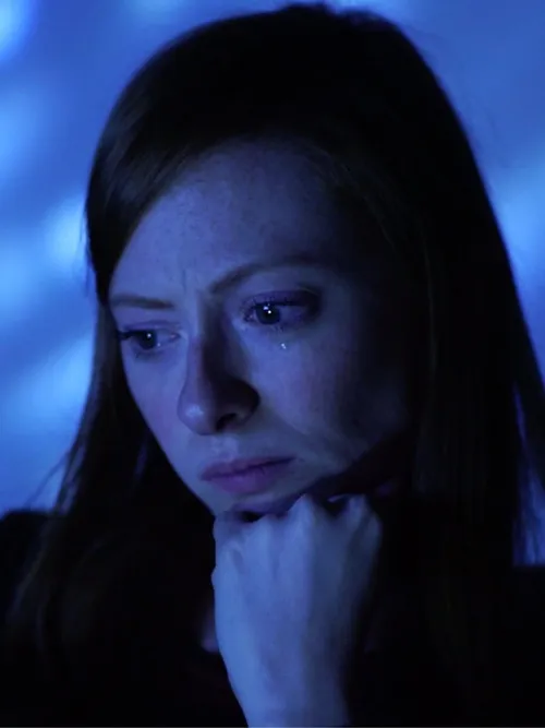 Jordee Kopanski interpreta a en The Other Side of the Door