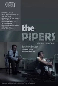 Dimitri Michelsen interpreta a Psychiatre en The pipers