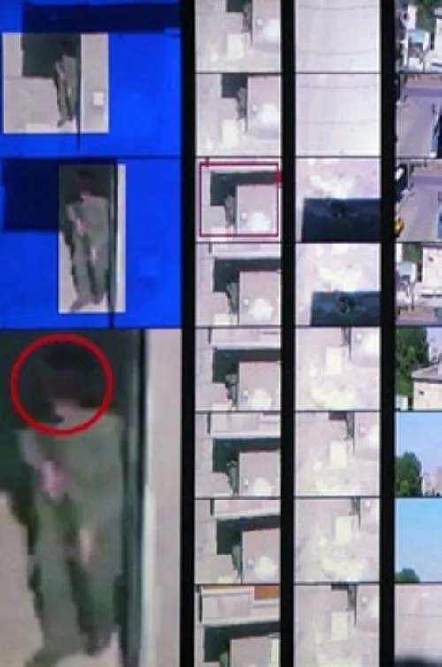 Rabih Mroué interpreta a  en The Pixelated Revolution