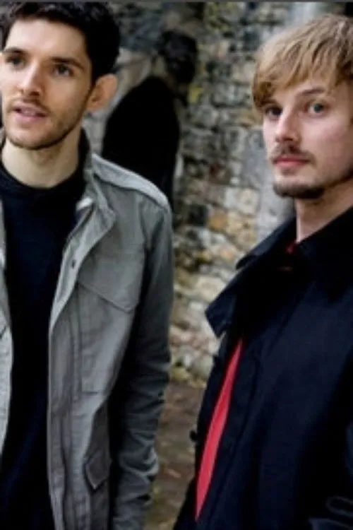 Bradley James interpreta a Bradley James en The Real Merlin & Arthur