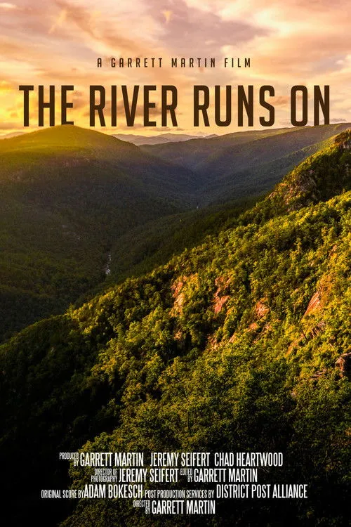 Jennifer Pharr Davis interpreta a Hiker en The River Runs On