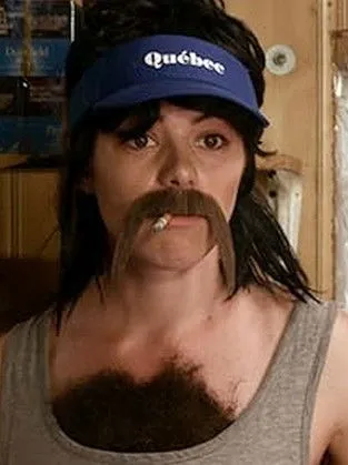 Kaniehtiio Horn interpreta a  en The Smoke Shack