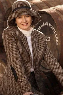 Emily Mortimer interpreta a Nettie en The Spirit of 1926