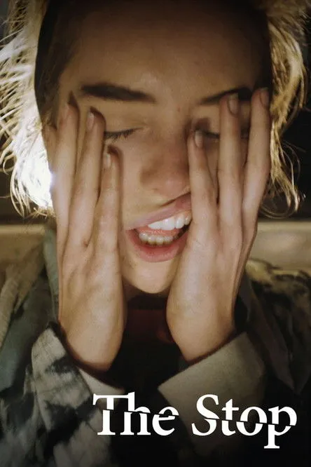 Ambre Rose Trujillo interpreta a Gloria en The Stop