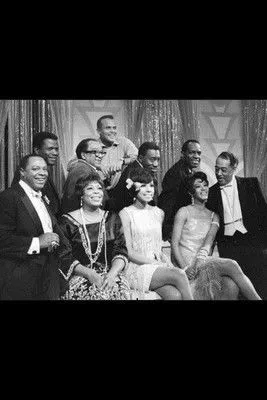 Harry Belafonte interpreta a Self en The Strolling '20s