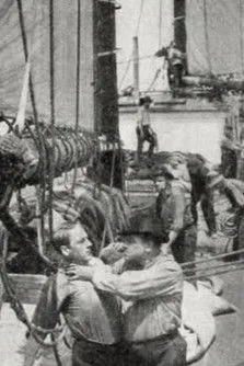 Florence Malone interpreta a Helen Fisher en The Suburban