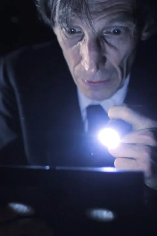 Shawn Lawrence interpreta a Pawn Shop Owner en The Tape