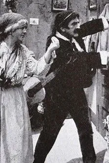 James B. Ross interpreta a Pietro - Carmela's Uncle en The Terror of Conscience