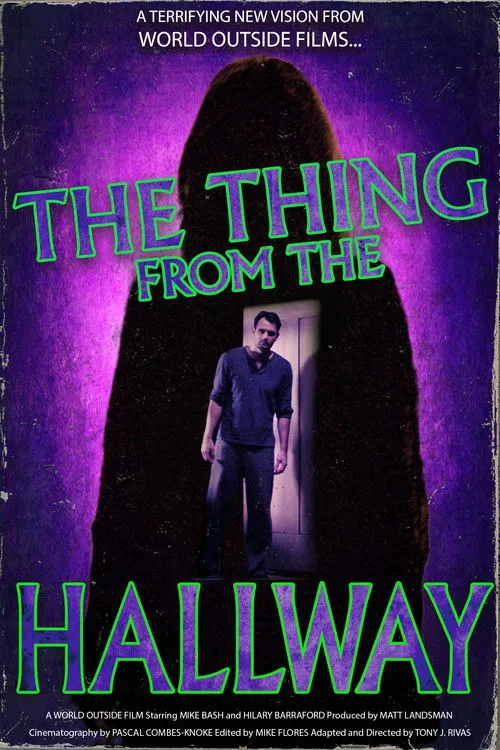 Mike Bash interpreta a Patrick en The Thing From The Hallway