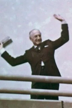 Robert F. Simon interpreta a Mr. Rellik en The Third Killer