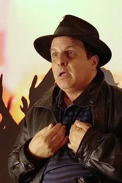 Perry Caravello interpreta a Himself en The Two Dans